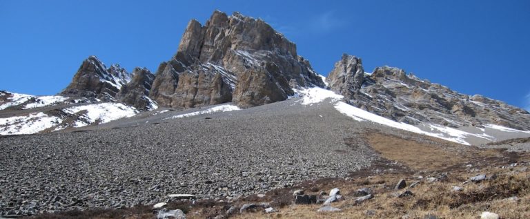Beware of Falling Rocks – Annapurna Circuit