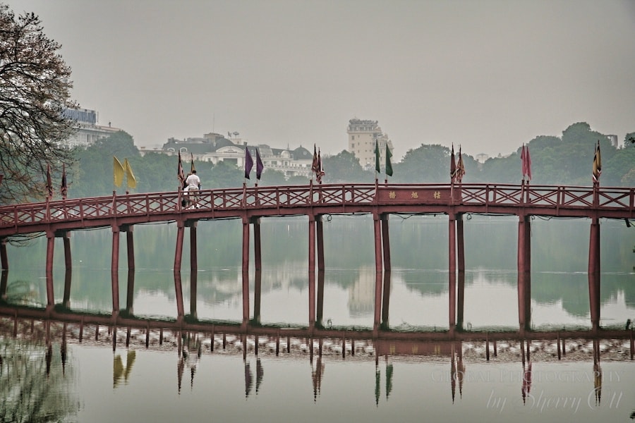 Hanoi Bridge