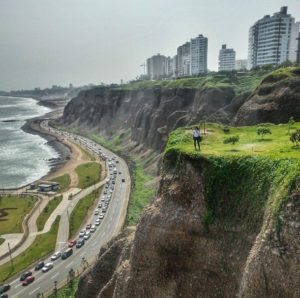 Lima Cliffs Parque Grau