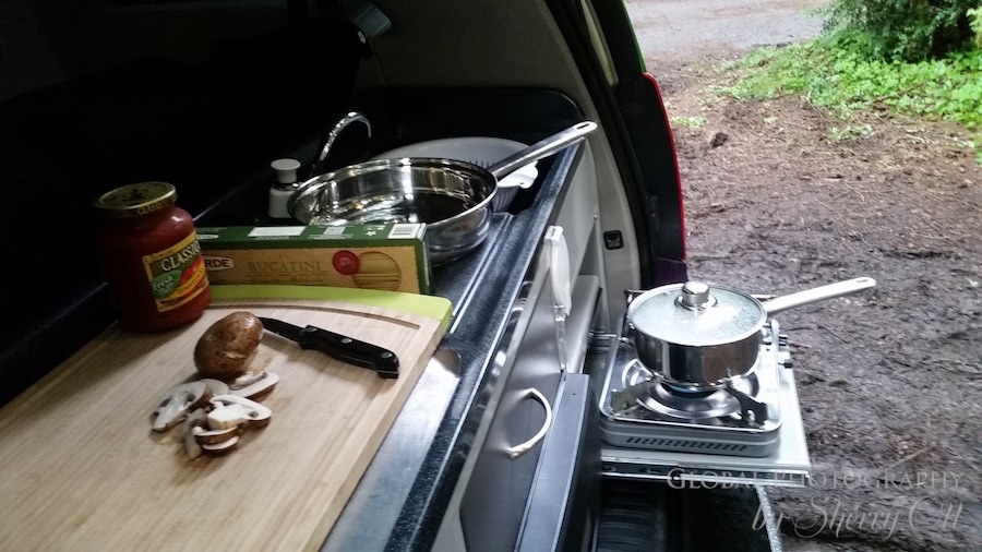 Jucy Camper van kitchen