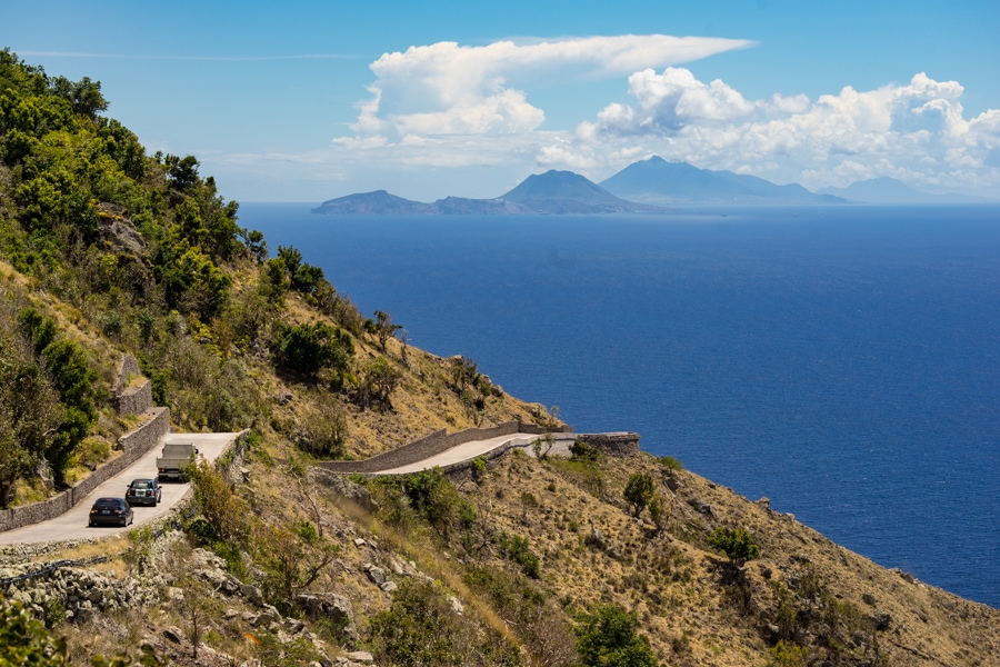 The road on saba