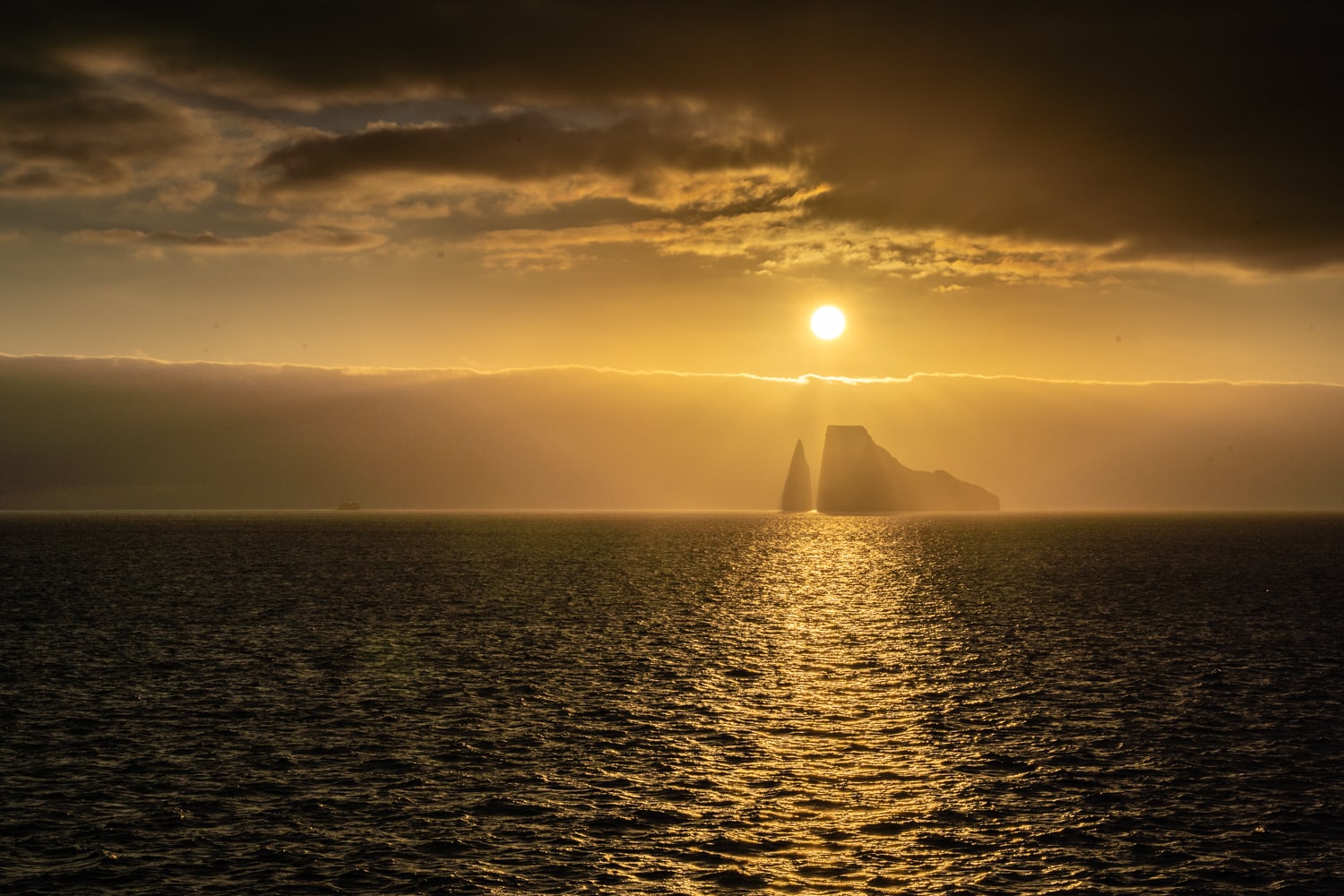 kicker rock galapagos