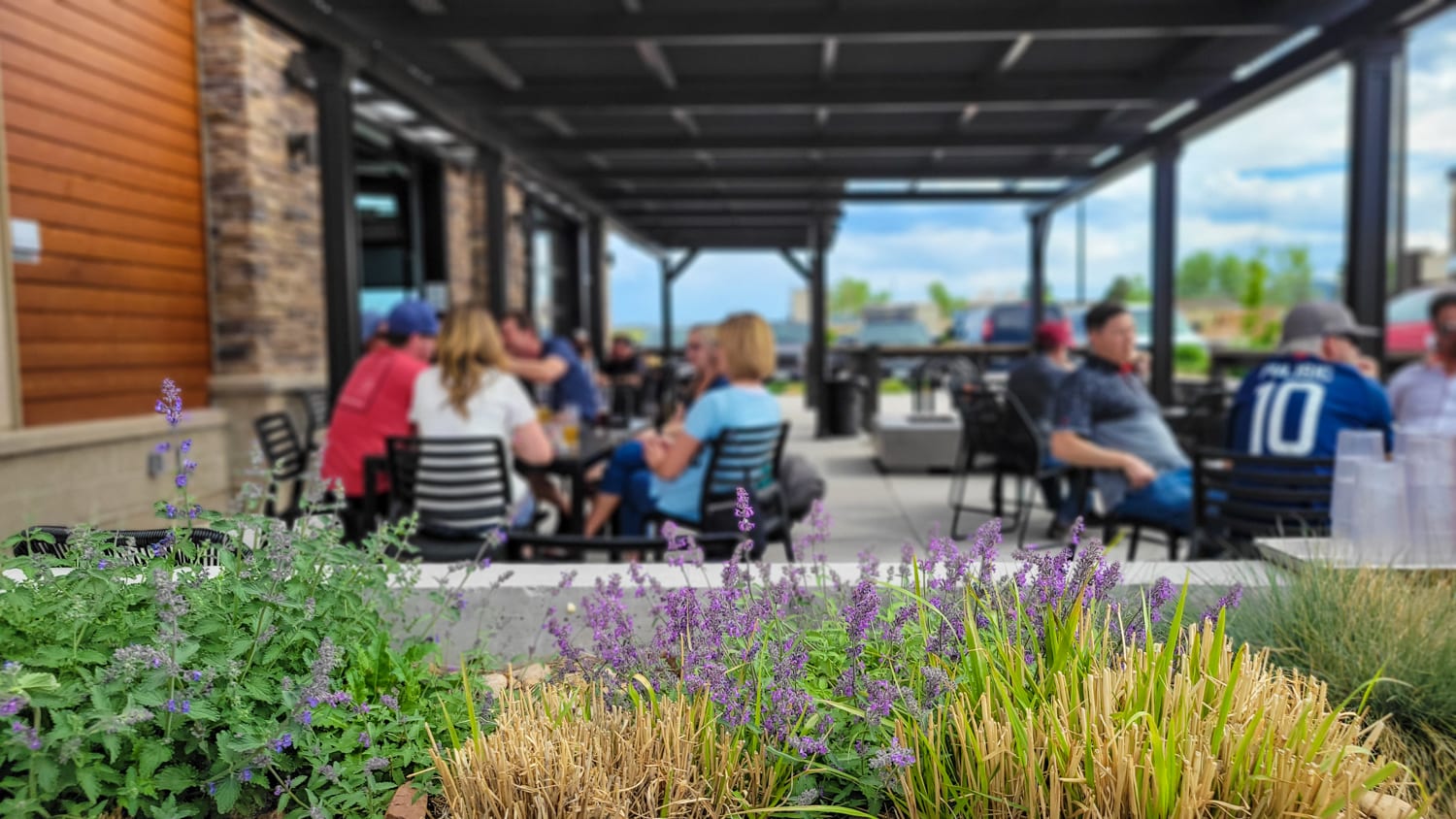 resolute brewery patio