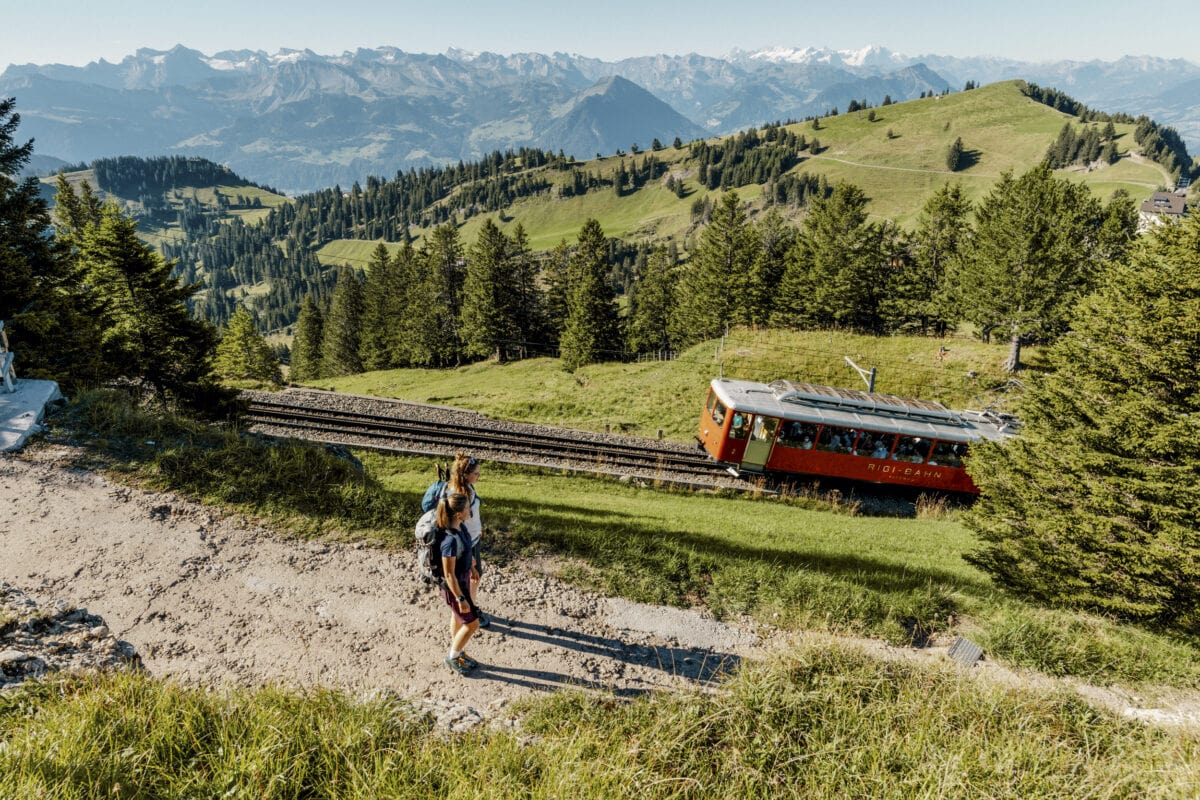 lake lucerne hiking