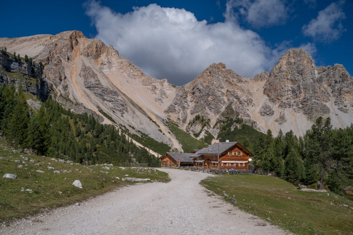 Dolomites rifugio