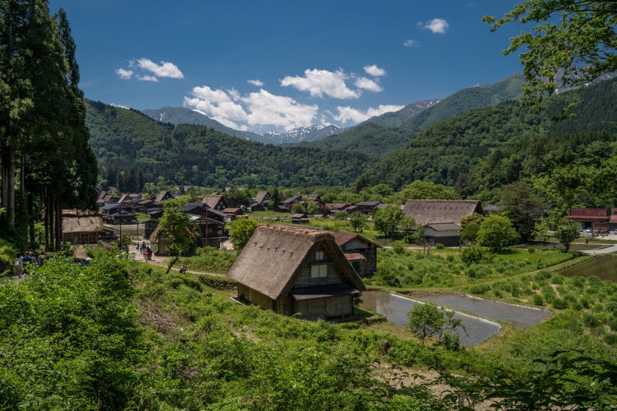 Shirakawago off the tamed path