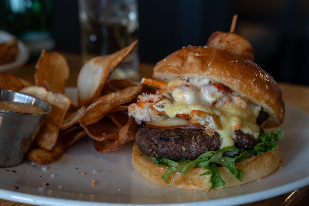 Lunenburger lobster hamburger