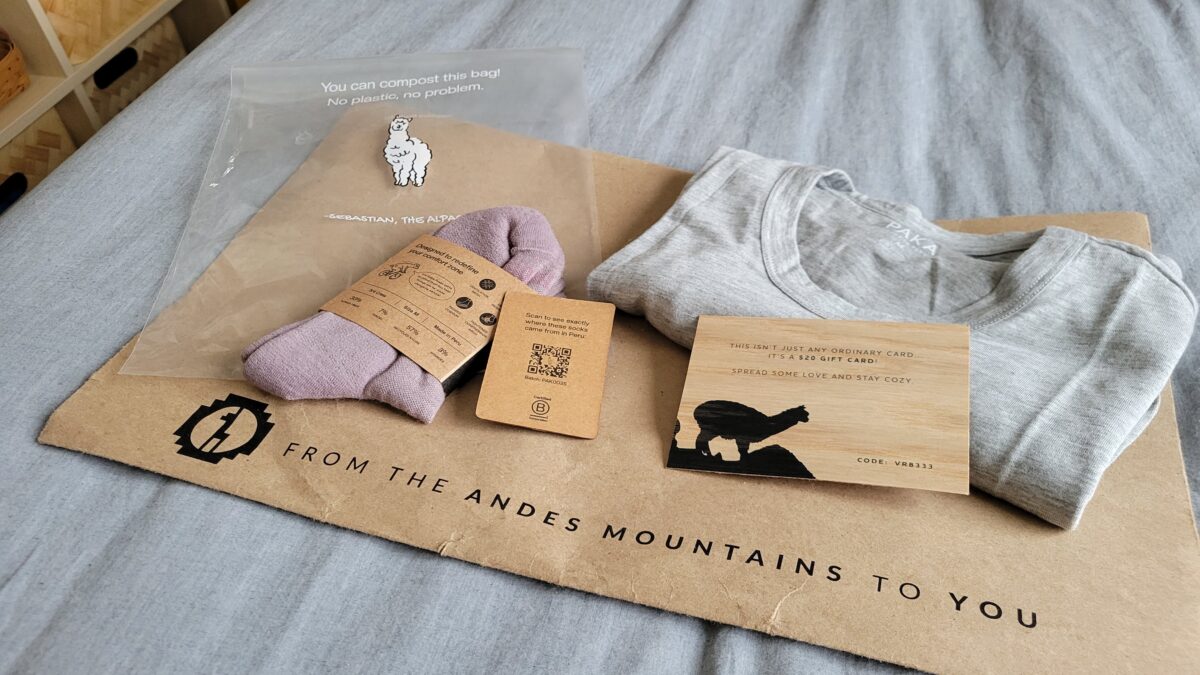 PAKA travel clothing